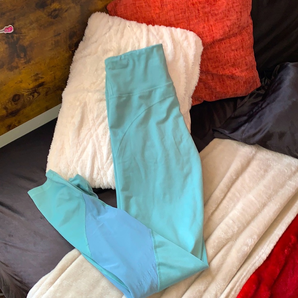 L tall turquoise work out leggings